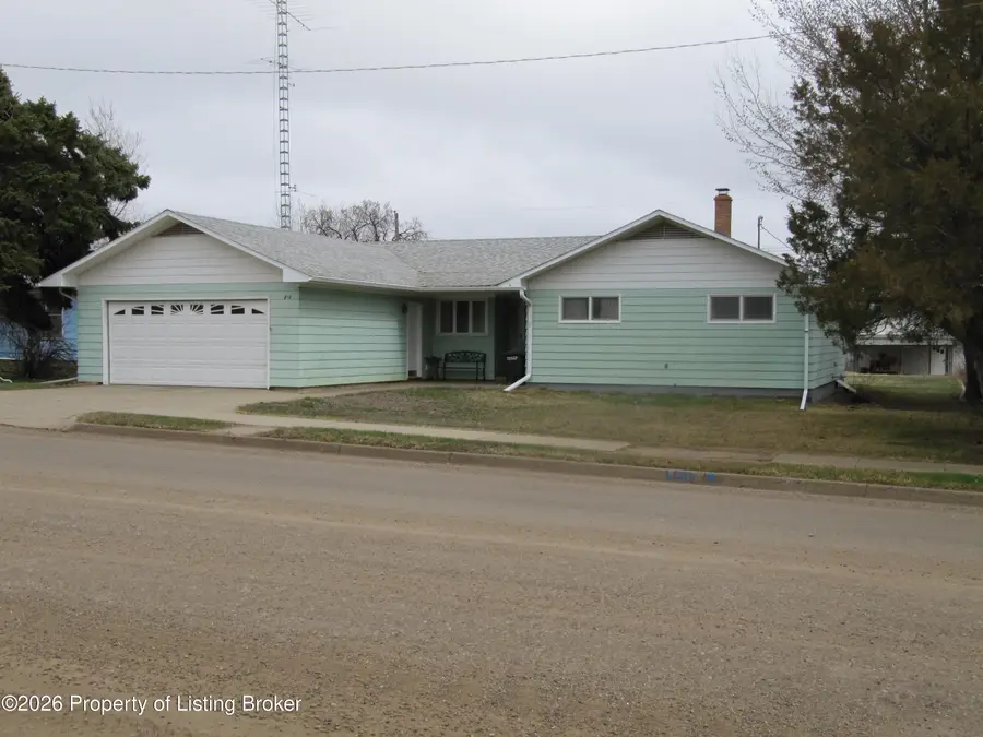 282 Central Avenue, Beach, ND 58621 - #2