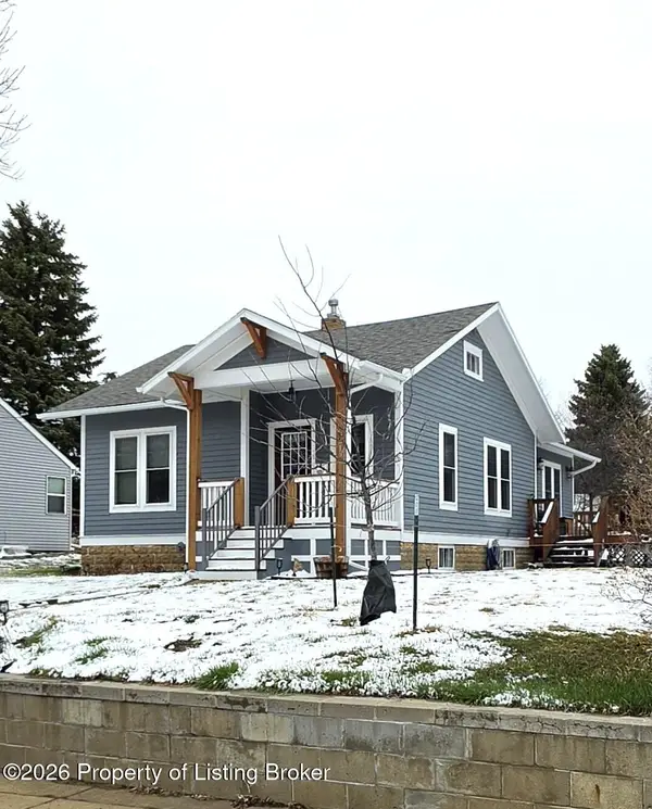 621 2nd Street, Dickinson, ND 58601