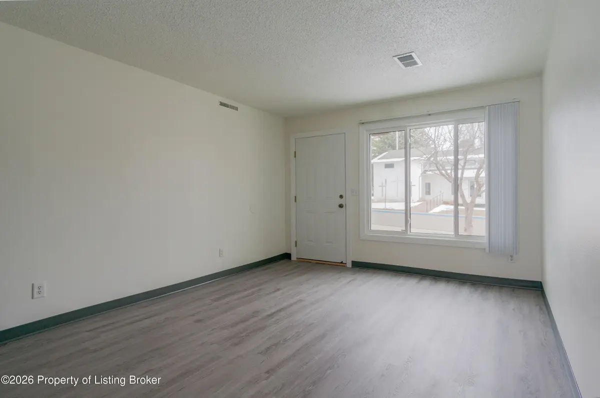1091 17th Avenue, Dickinson, ND 58601 - #1