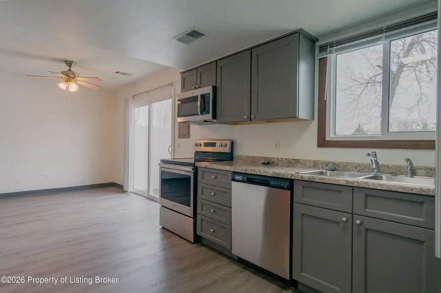 1091 17th Avenue, Dickinson, ND 58601 - #3