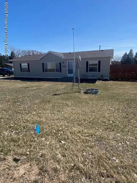 2823 1st Street, Dickinson, ND 58601