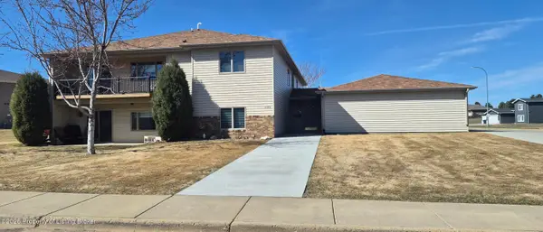 1120 #3 14th St West, Dickinson, ND 58601