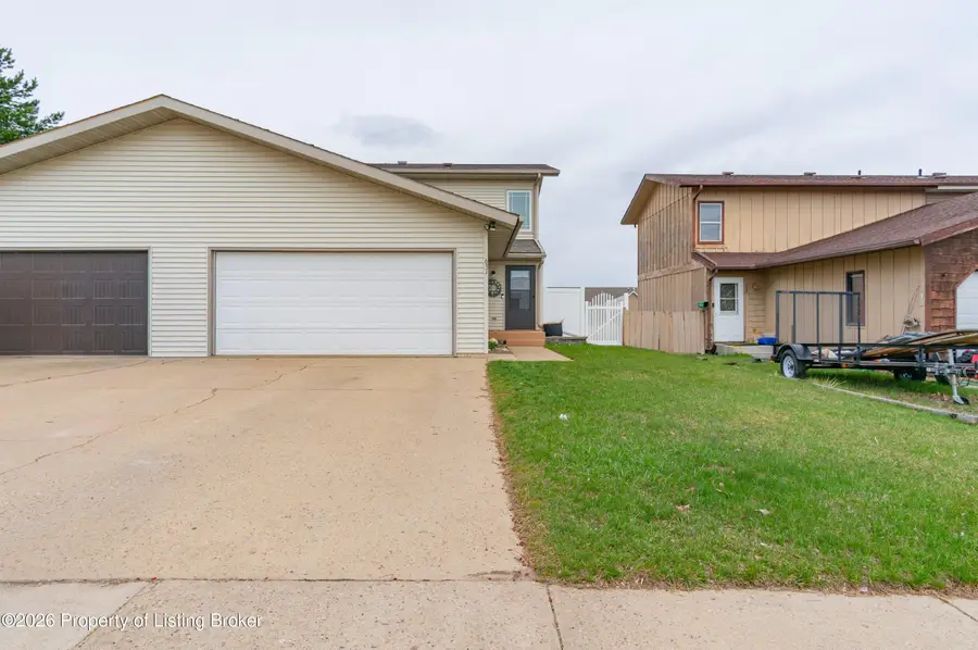 631 11th Street, Dickinson, ND 58601 - #2