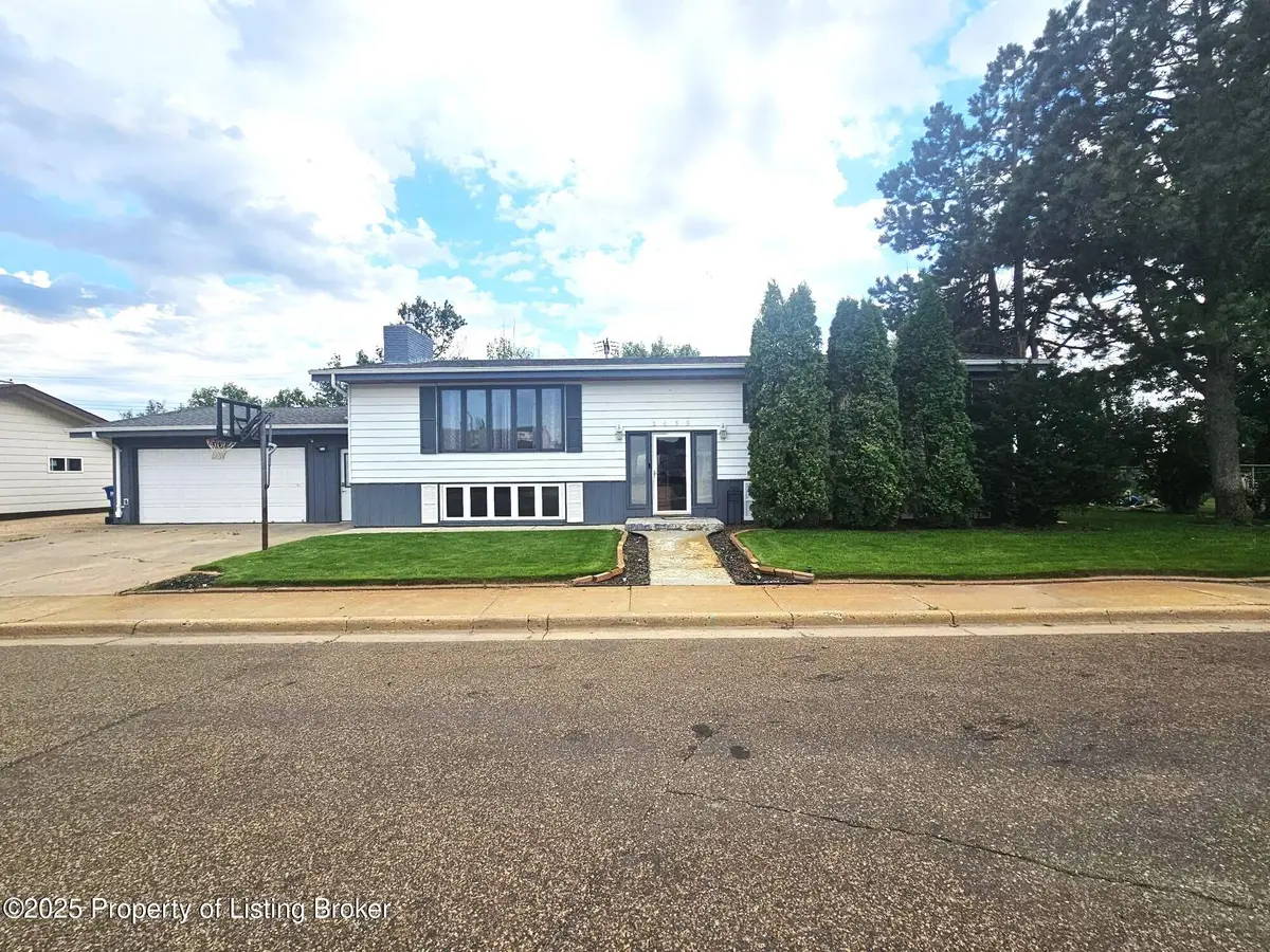1459 2nd Street, Dickinson, ND 58601 - #1