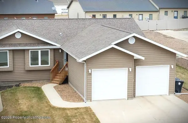 1122 Jerry Lane, Dickinson, ND 58601
