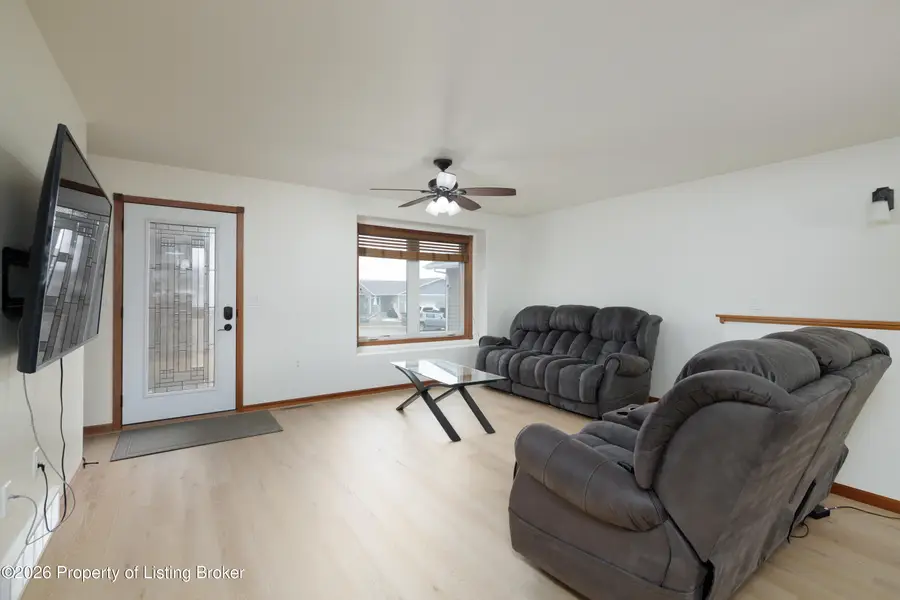 1122 Jerry Lane, Dickinson, ND 58601 - #3