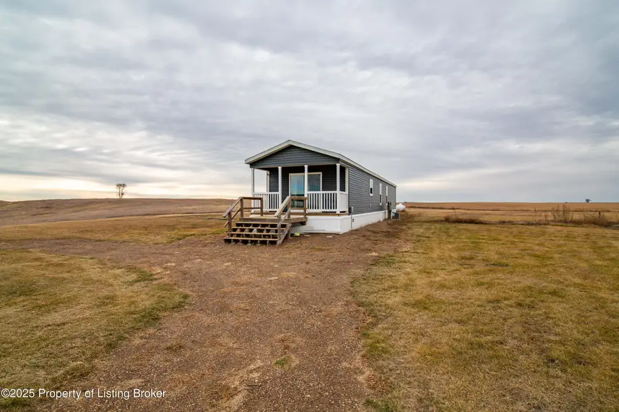 6812 E Schatz Lane, Elgin, ND 58533 - #2