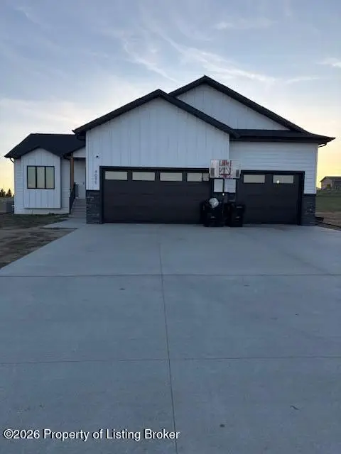 4095 Acres Drive, Dickinson, ND 58601 - #1