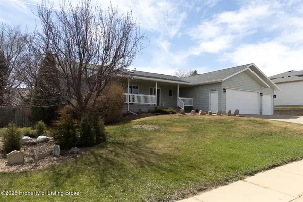 2173 6th Street, Dickinson, ND 58601