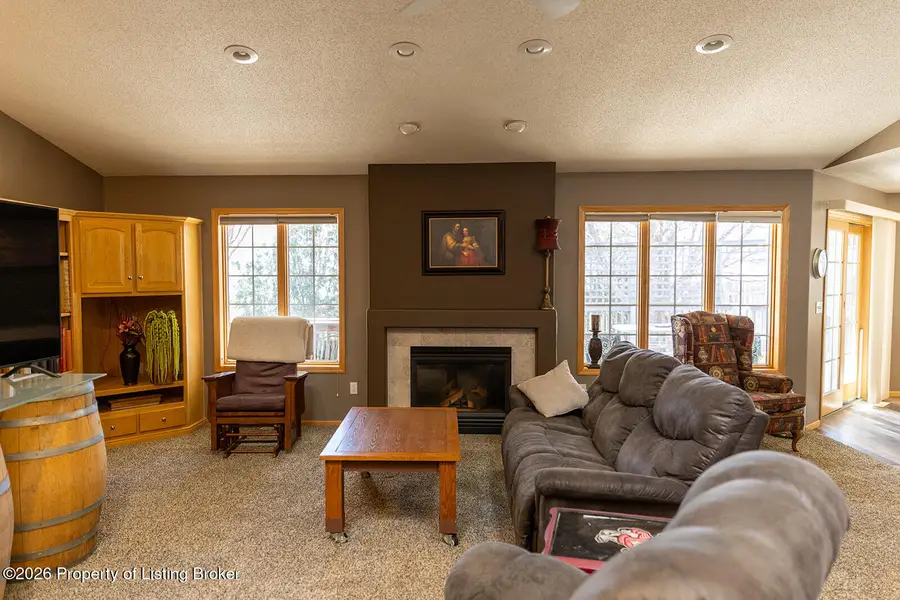 2173 6th Street, Dickinson, ND 58601 - #2