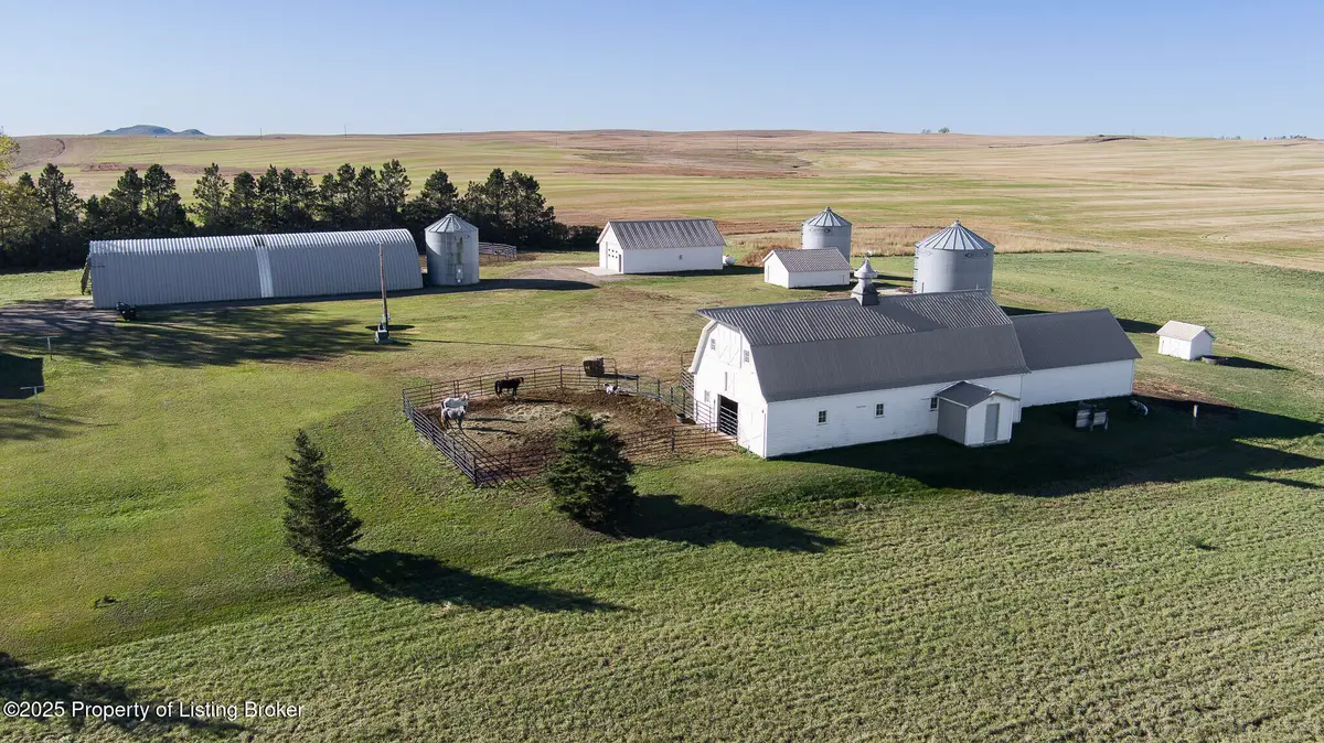 2651 110th Avenue, Dickinson, ND 58601 - #1