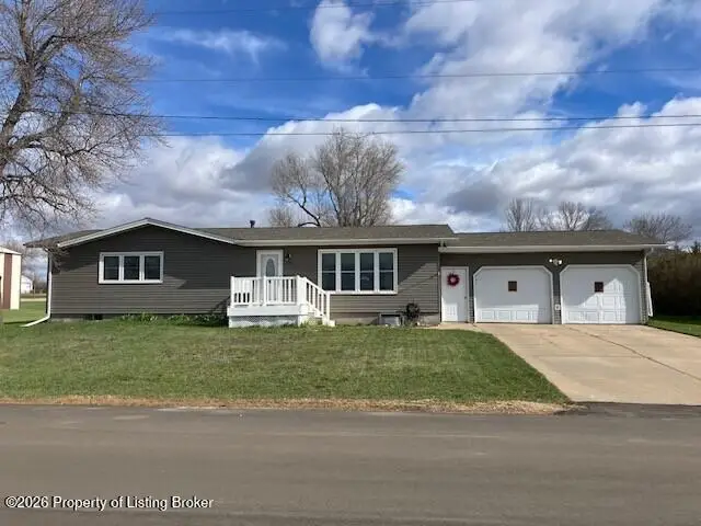 316 Summit Avenue, Hebron, ND 58638 - #1