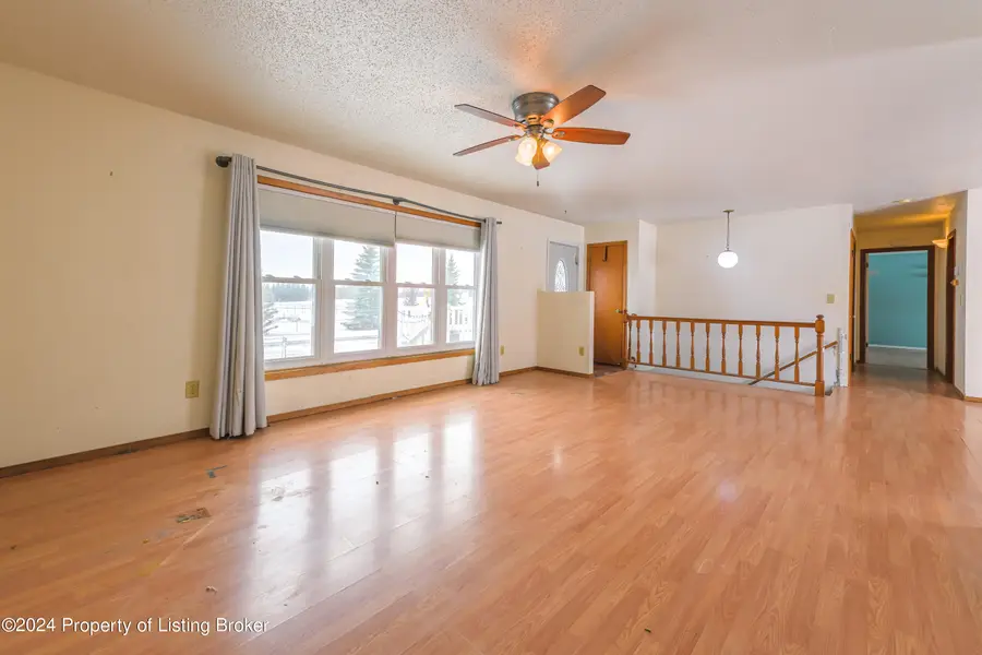 316 Summit Avenue, Hebron, ND 58638 - #2