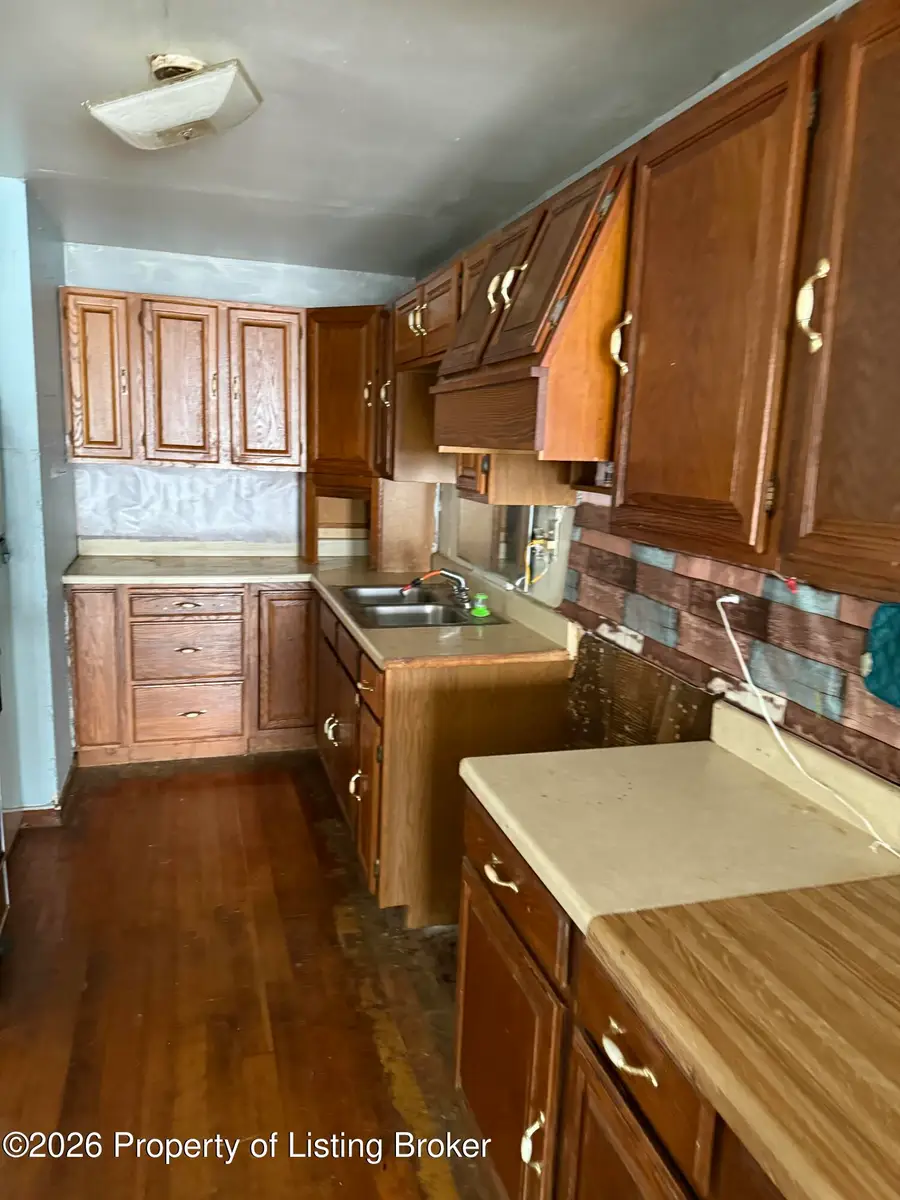 904 Washington Avenue, Hebron, ND 58638 - #2