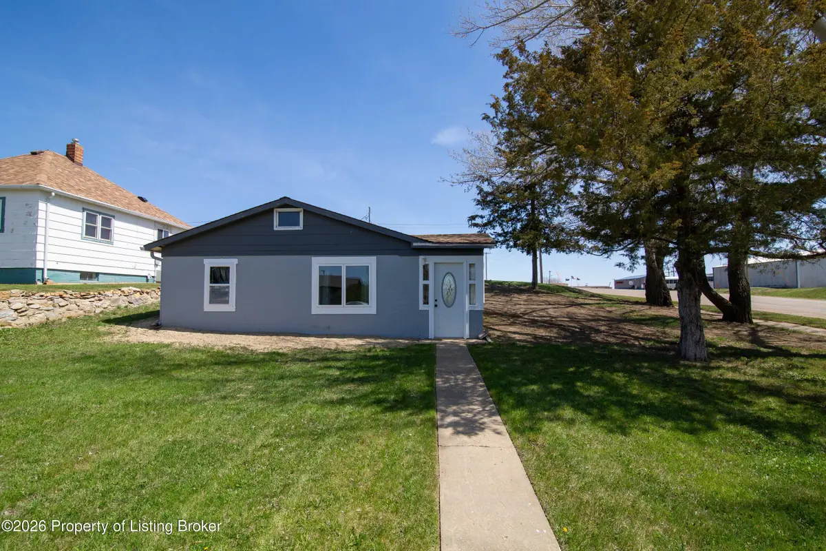 101 Illinois Avenue, Mott, ND 58646 - #1