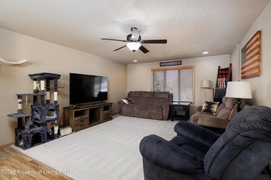 120 9th Avenue, Dickinson, ND 58601 - #2