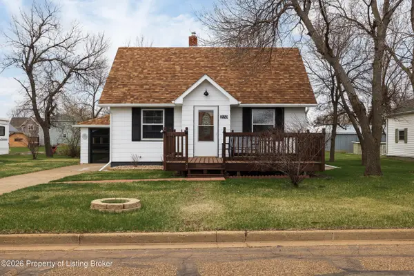 210 2nd Avenue, Regent, ND 58650