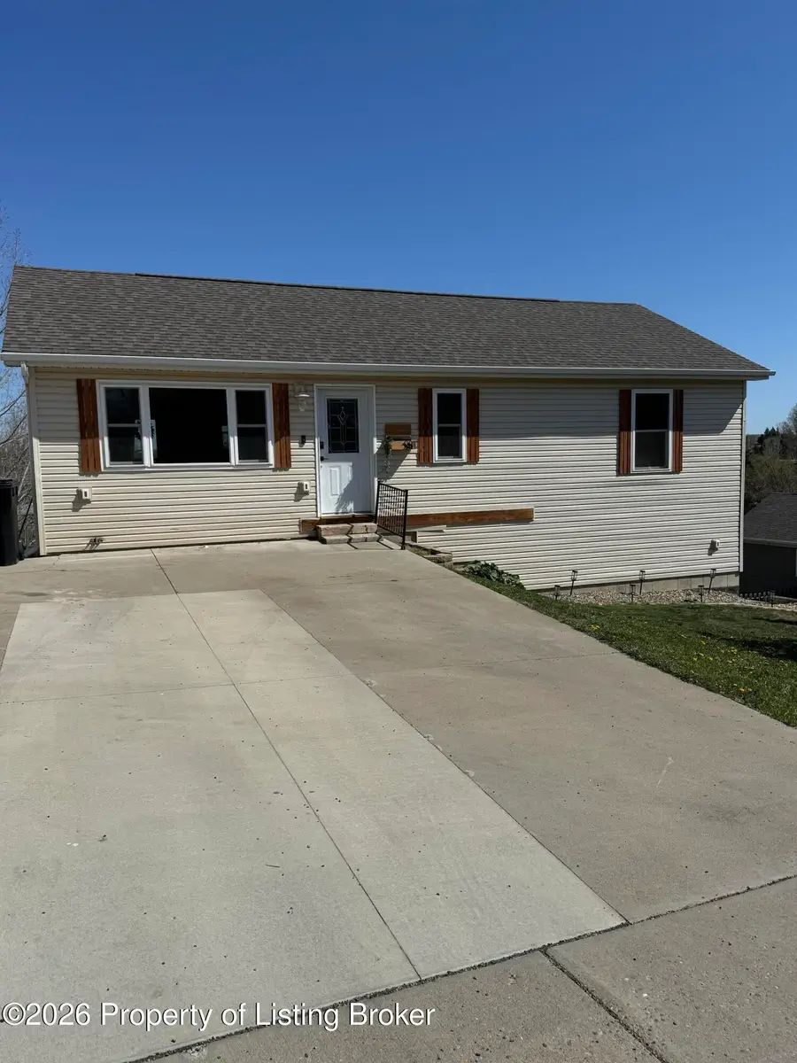 281 7th Street, Dickinson, ND 58601 - #2
