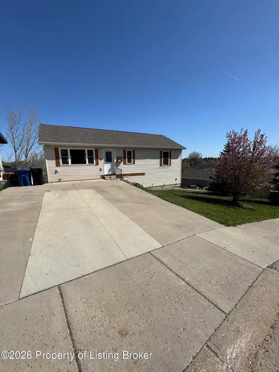 281 7th Street, Dickinson, ND 58601 - #3