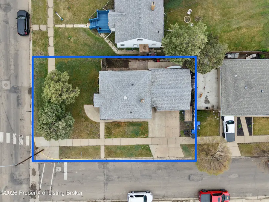 140 4th Avenue, Dickinson, ND 58601 - #3