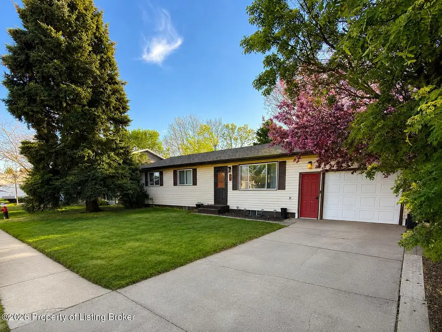 756 4th Avenue, Dickinson, ND 58601 - #2