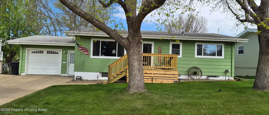 221 10th Street, Dickinson, ND 58601 - #2