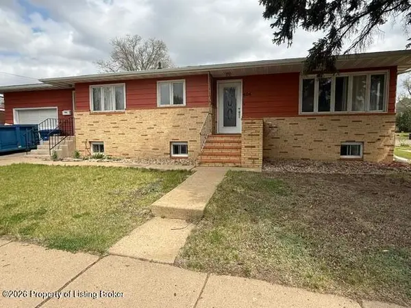 406 2nd Street, Dickinson, ND 58601