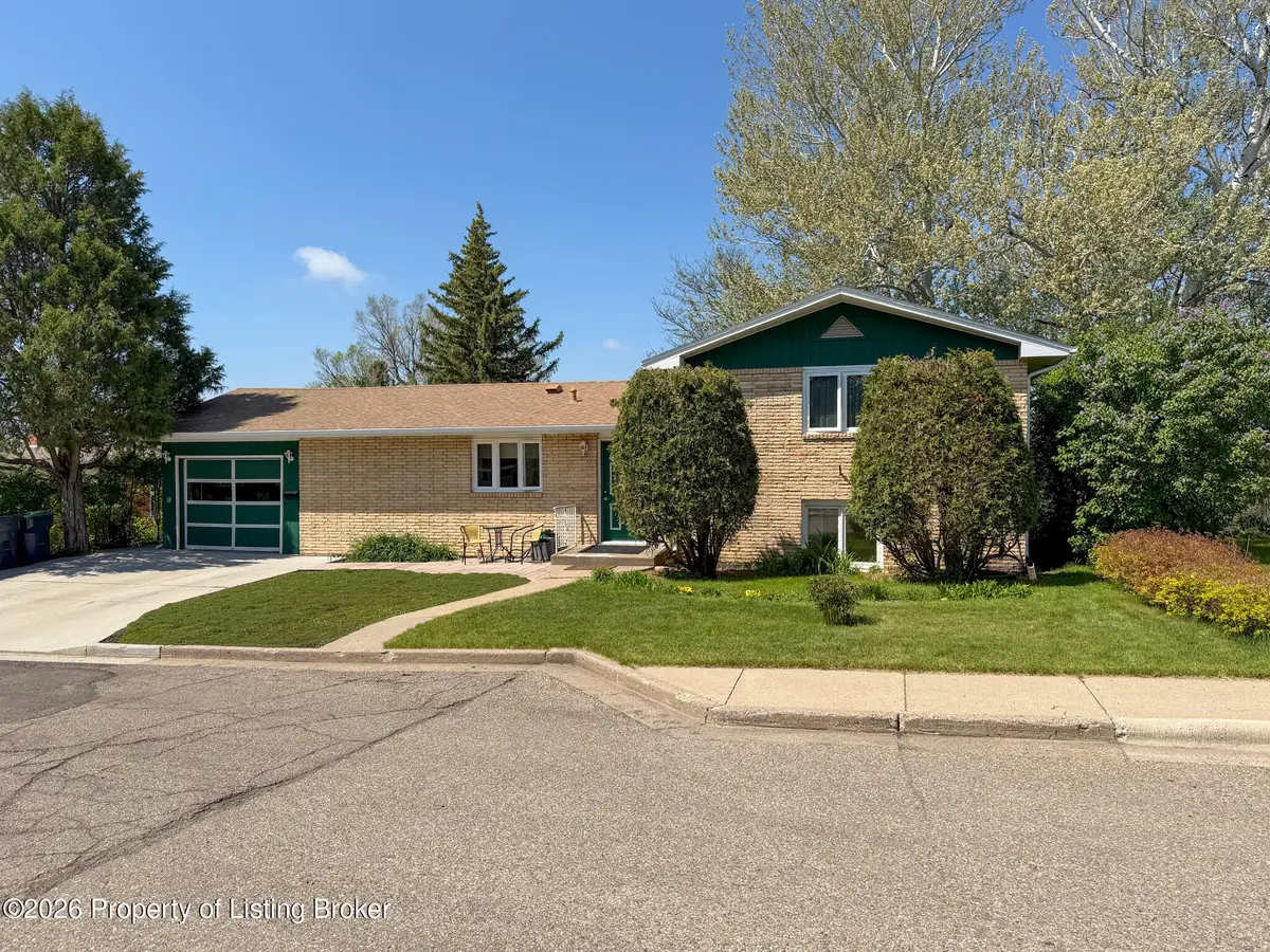 701 3rd Avenue, Mandan, ND 58554 - #1