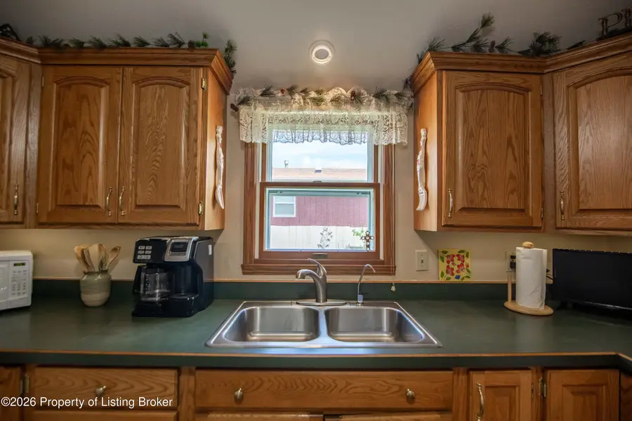 305 4th Avenue, Bowman, ND 58623 - #3