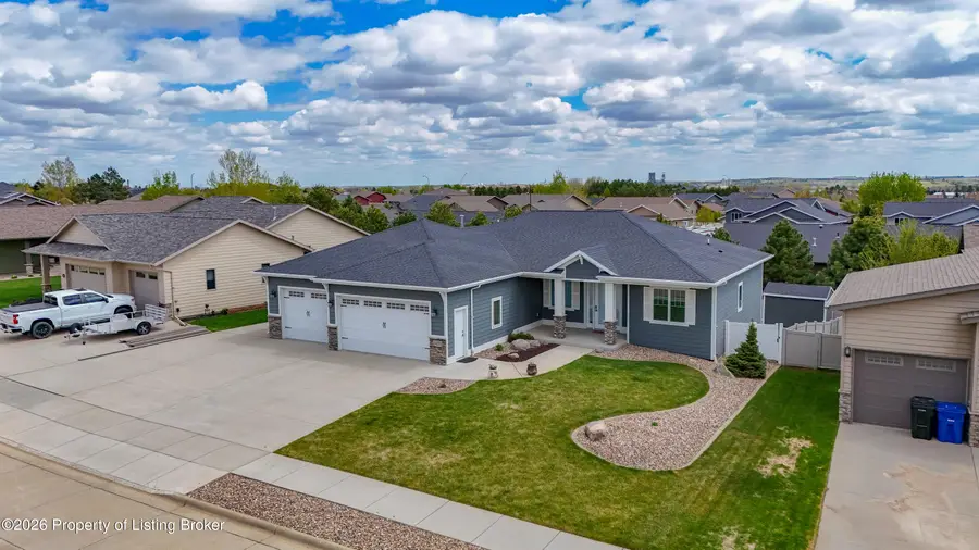 2435 6th Street, Dickinson, ND 58601 - #2