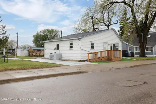 313 W Broadway Street, Dickinson, ND 58601