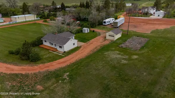 107 6th Street, Belfield, ND 58622