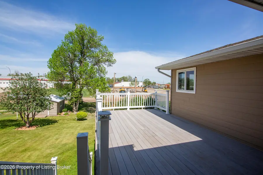 138 1st Ave, Killdeer, ND 58640 - #3