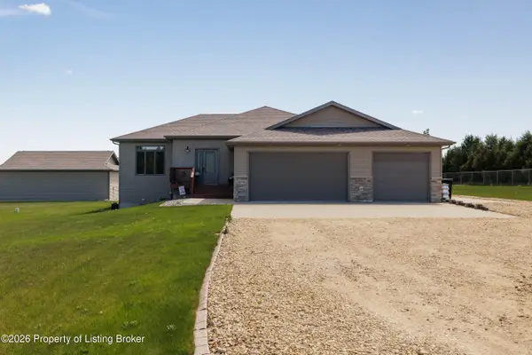 3686 115l Avenue, Dickinson, ND 58601