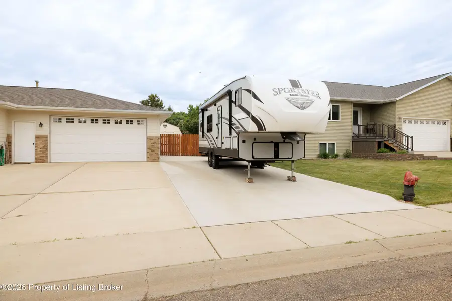 910 20th Street, Dickinson, ND 58601 - #3