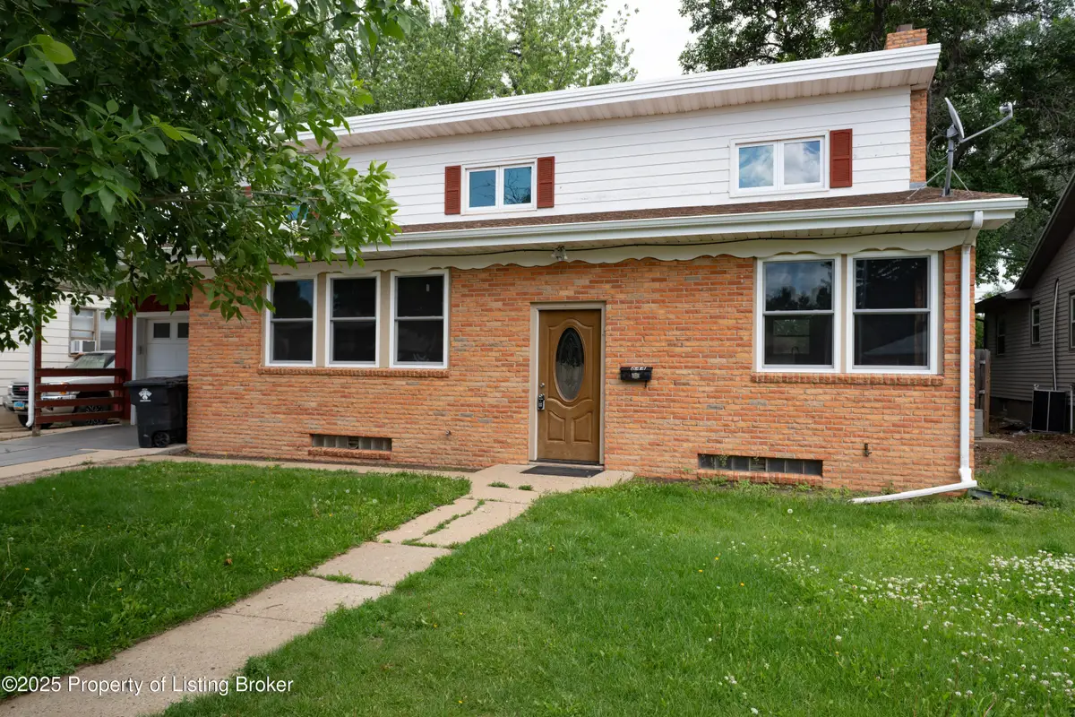 644 8th Avenue, Dickinson, ND 58601 - #1