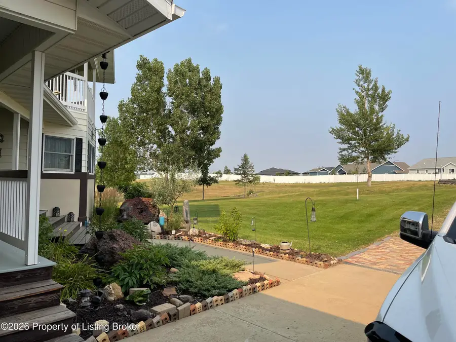 525 River Drive, Dickinson, ND 58601 - #2
