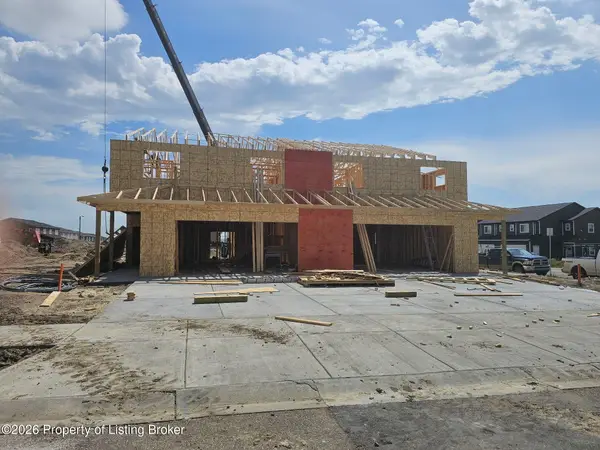 2902 29th Avenue, Williston, ND 58801