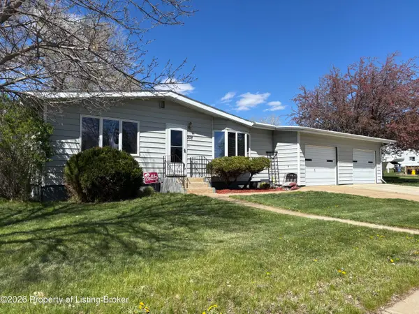 308 & 306 1st Street, Bowman, ND 58623
