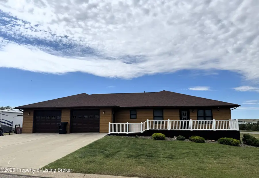 199 N 11th Avenue, Hettinger, ND 58639 - #2