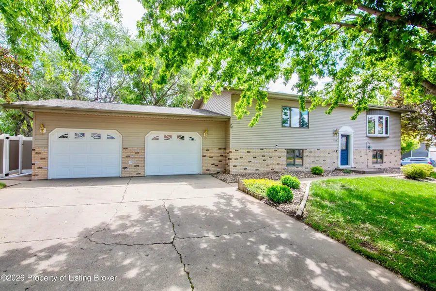 1000 1st Avenue, Beulah, ND 58523 - #2