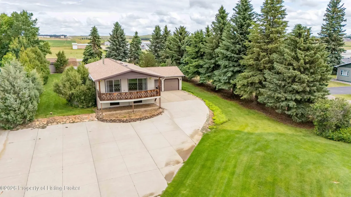 3030 Lakeview Drive, Dickinson, ND 58601 - #1