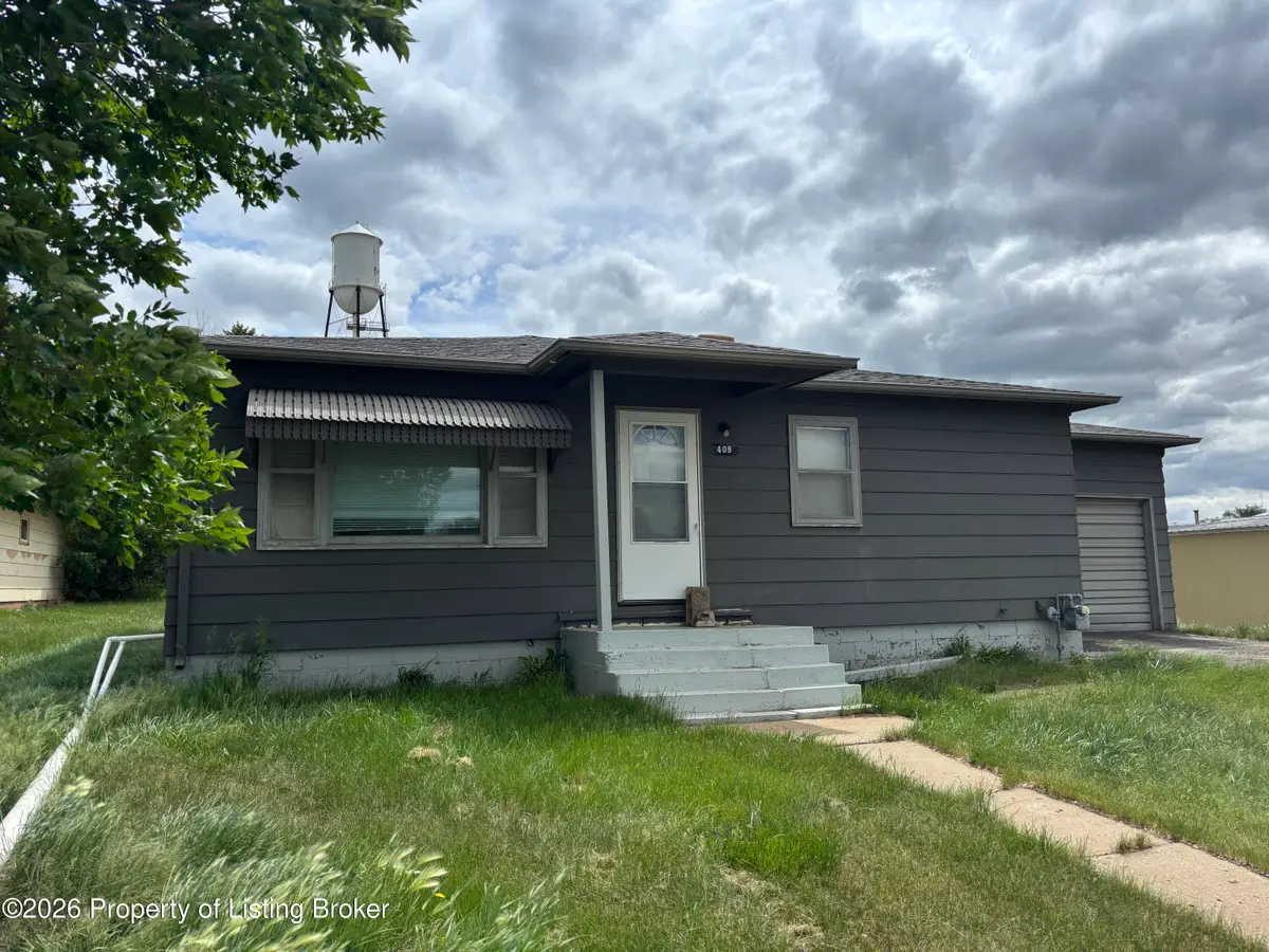 409 Indiana Avenue, Mott, ND 58646 - #1
