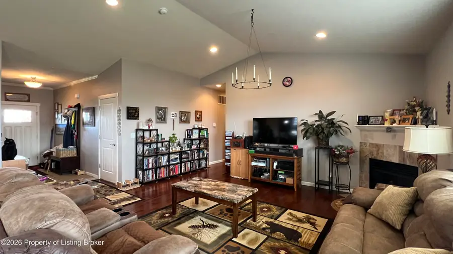 1189 Wahl Street, Dickinson, ND 58601 - #2