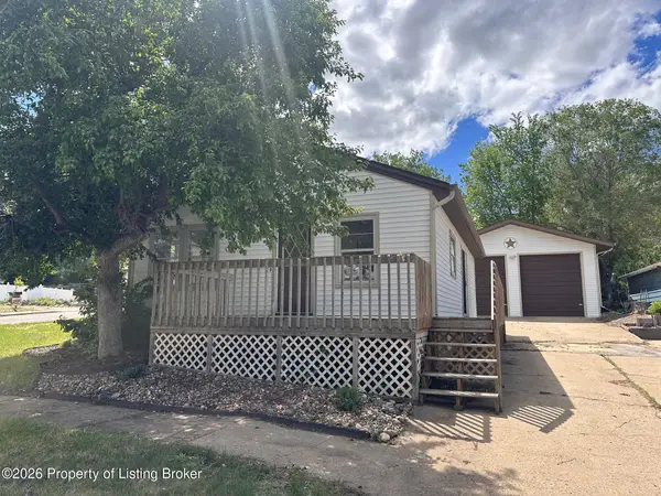 659 3rd Street, Dickinson, ND 58601