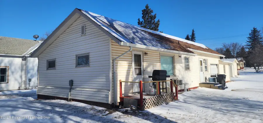 300 4th Avenue, Hettinger, ND 58639 - #3