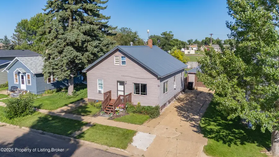 307 3rd Street, Richardton, ND 58652 - #2