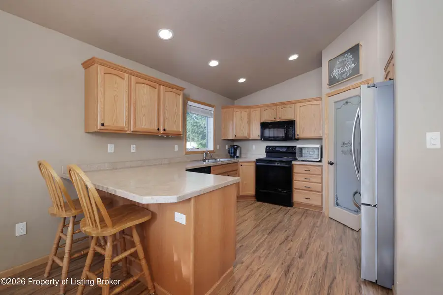 640 4th Avenue, Dickinson, ND 58601 - #3