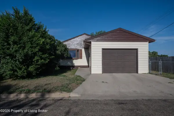409 1st Avenue, Bowman, ND 58623