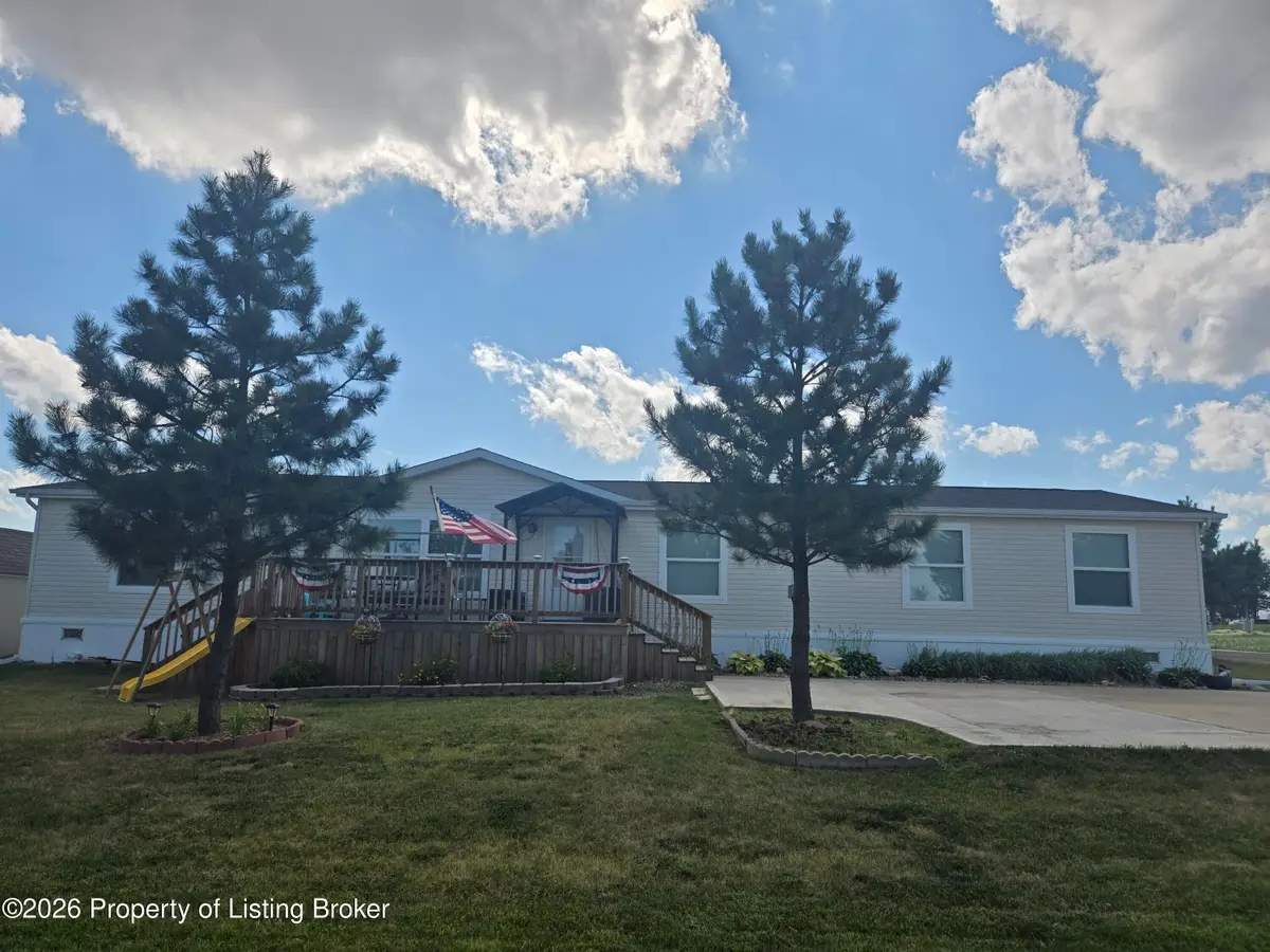 926 Sorrel Lane, Dickinson, ND 58601 - #1